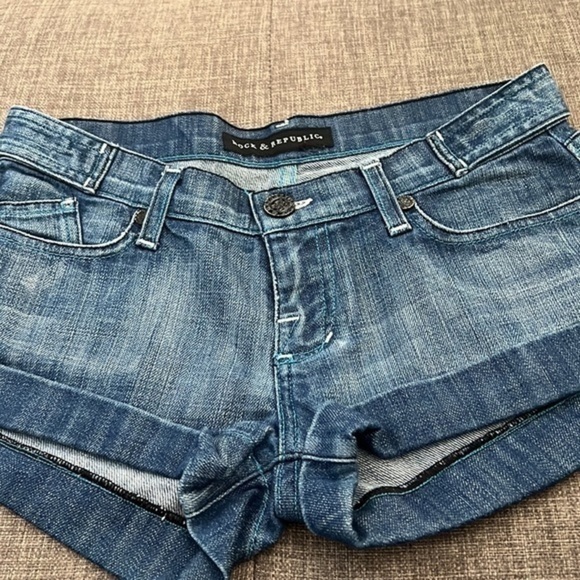 Rock&Republic Denim Shorts - Picture 6 of 8